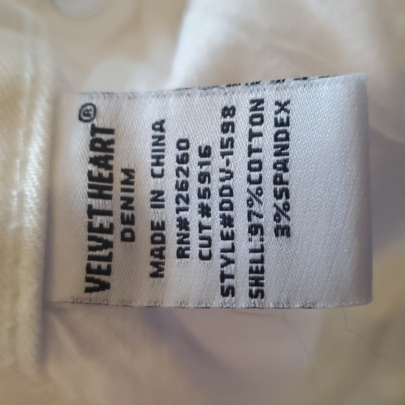 Velvet Heart Kitty Skinny Chewed Ankle Jeans in White Size 28 - Picture 6 of 7